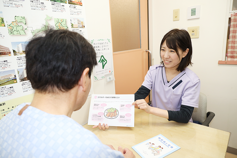 下関リハビリテーション病院の先輩栄養管理士のインタビュー２